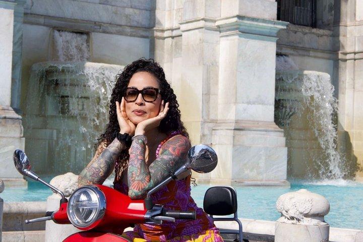 Roma Vespa Tour La Dolce Vita Experience and Photo Shoot
