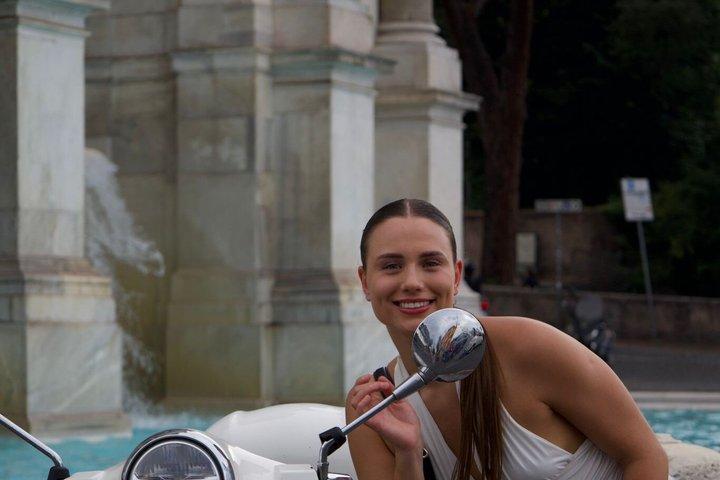 Roma Vespa Tour La Dolce Vita Experience and Photo Shoot