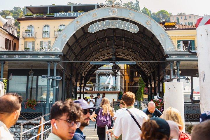 コモ湖クルーズでミラノからコモ、ベラージョ＆ルガーノを巡るツアー