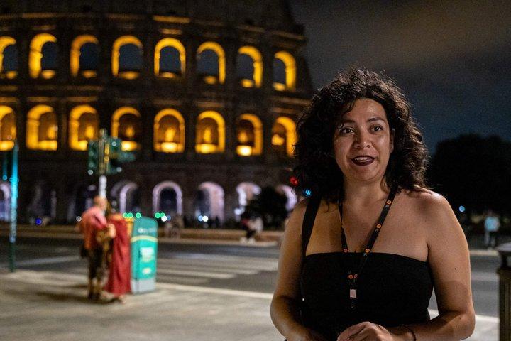 Night Walking Tour with Pantheon Trevi Fountain and Colosseum