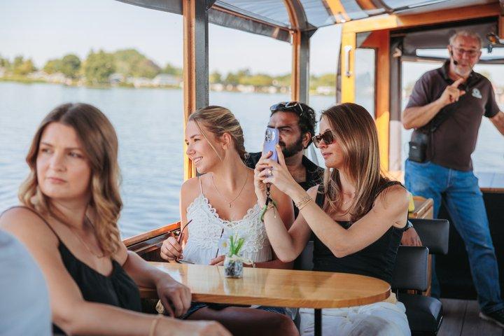 ギートーン：アムステルダムからの日帰り旅行とガイド付き運河クルーズ