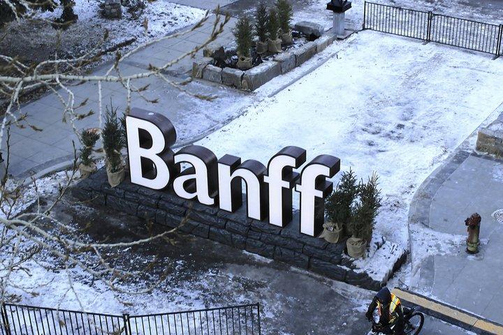 Banff Top 10 Iconic Spots Tour with Local Expert Guide