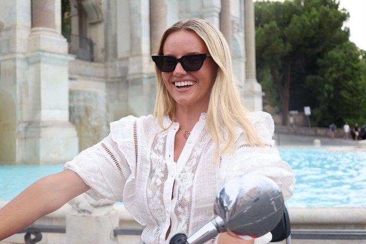 Roma Vespa Tour La Dolce Vita Experience and Photo Shoot