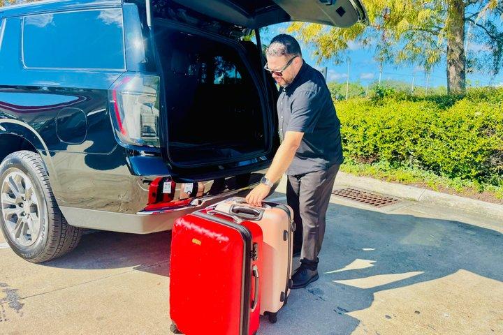チャーター付きのプライベートオーランド空港送迎およびホテル送迎サービス