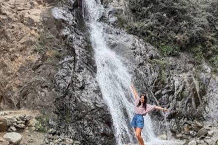 大理加渓谷アトラス山脈への日帰り旅行
