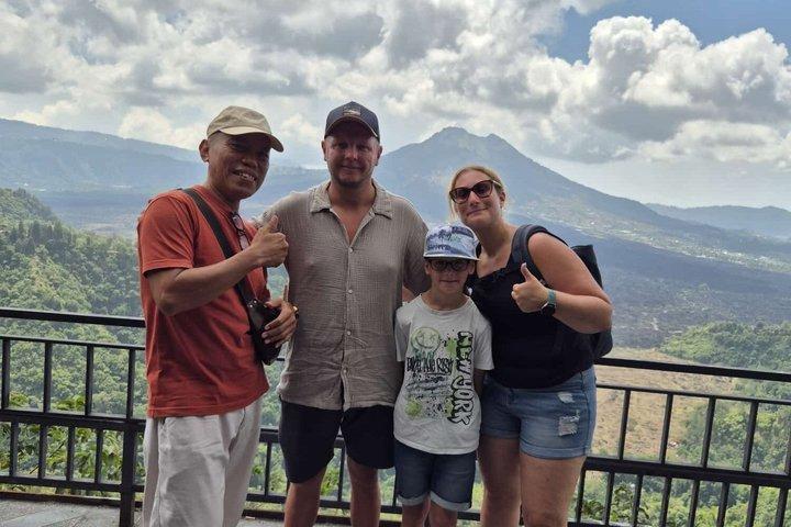 エキスパートバリドライバー：バリ島ツアーに最適なバリ島プライベートドライバー