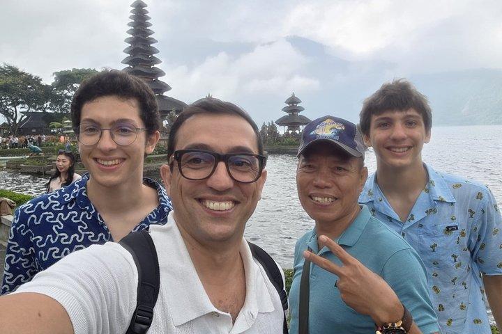 タナロット島＆ジャティルウィ島＆バリ島北部プライベートツアーオールインクルーシブ