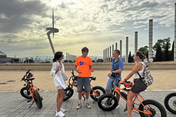 バルセロナモンジュイックEバイクツアー：城、景色＆見どころ