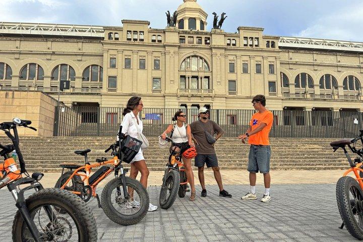 バルセロナモンジュイックEバイクツアー：城、景色＆見どころ