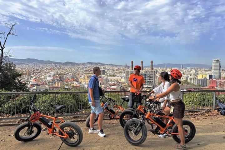 バルセロナモンジュイックEバイクツアー：城、景色＆見どころ