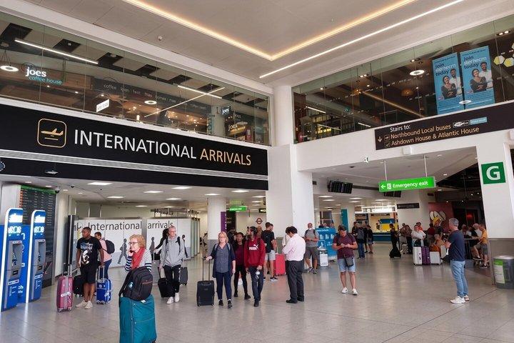 ロンドン・ガトウィック空港 プライベート送迎 - 到着または出発