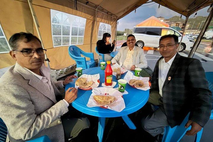 チンギス・ハーン像とタートルロックツアー
