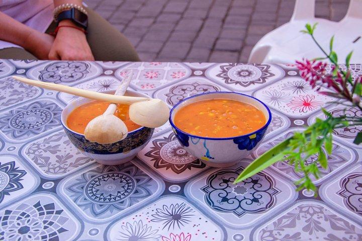 地元の食通と行く屋台巡り