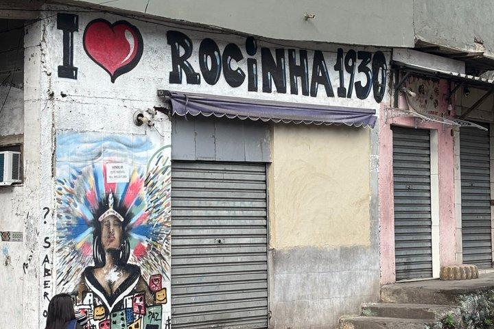 ファヴェーラ・ロシーニャとファヴェーラ・サンタ・マルタのドローン動画オプション