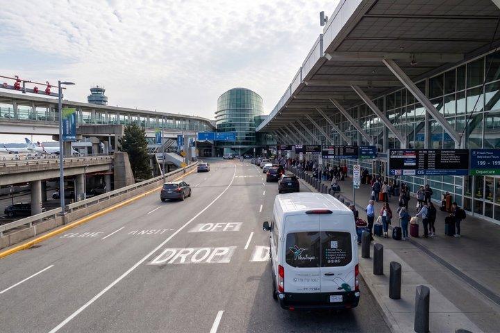 Traslado en grupo desde/hacia el Aeropuerto Internacional de Vancouver (YVR)