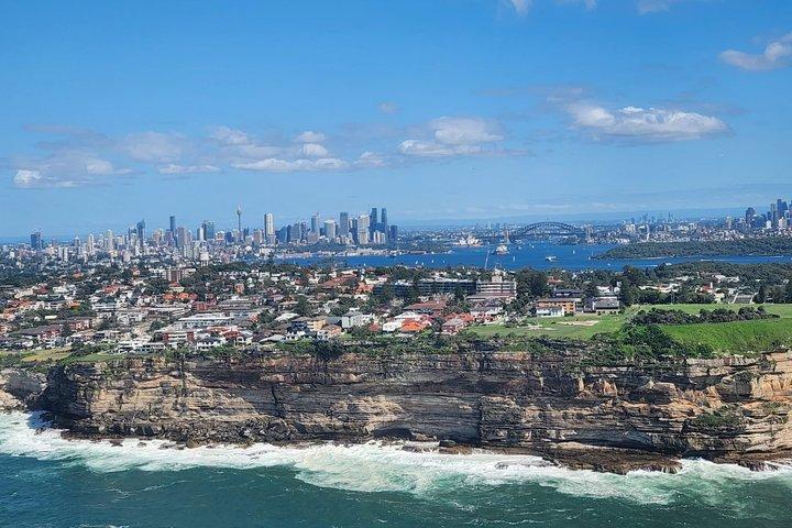 PRIVATE 35 minute Luxury Sydney Harbour Scenic Flight
