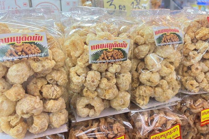 チェンマイ ストリートフードウォーキングツアーと試食