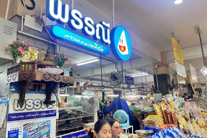 チェンマイ ストリートフードウォーキングツアーと試食