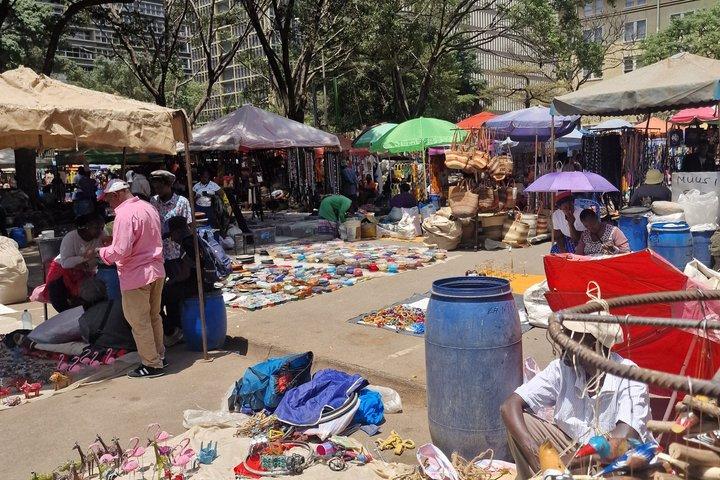 Girrafe center Nairobi City Tour