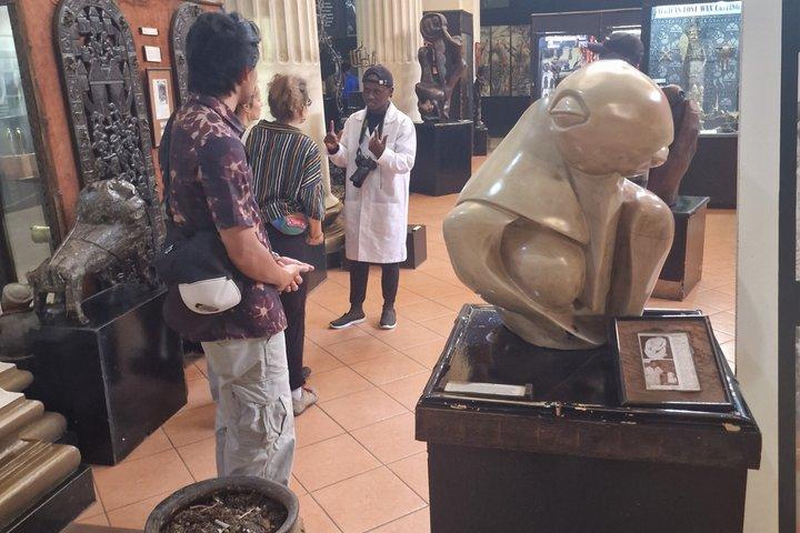 Girrafe center Nairobi City Tour