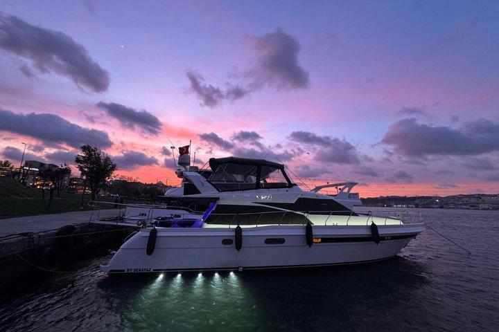 Istanbul Private Bosphorus Luxury Yacht 20m 65ft – 20 Guests