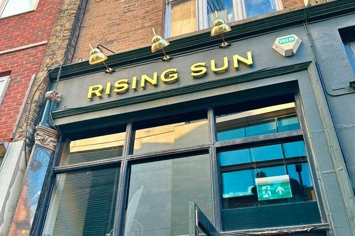 ロンドンのダークな歴史を巡る少人数ツアー