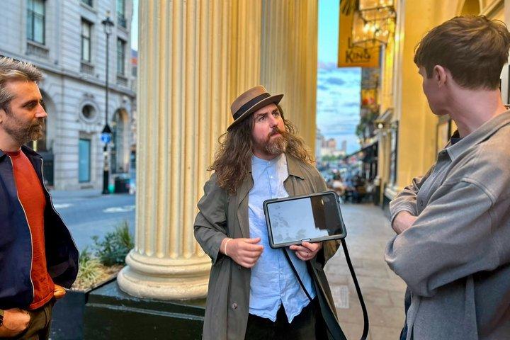 ロンドンのダークな歴史を巡る少人数ツアー