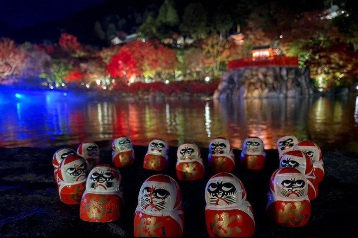 紅葉ライトアップ付き京都プライベートナイトツアー（ホテル送迎）