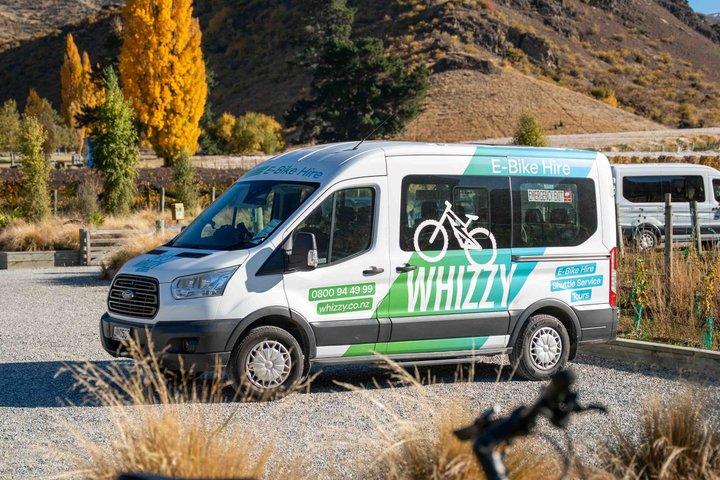 ギブストンのワイナリーを巡る電動自転車アドベンチャー