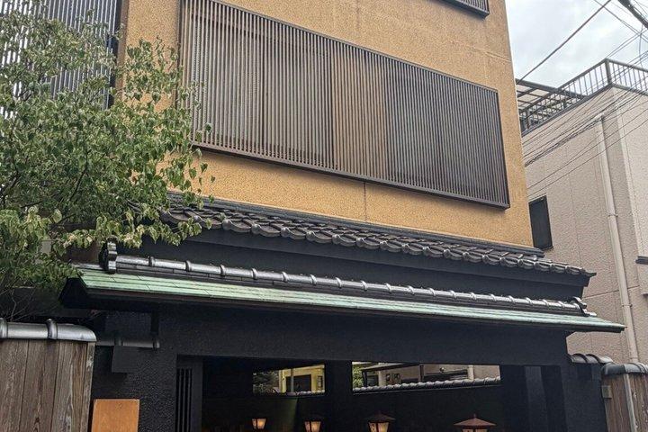 One Hour Geisha Show in Tokyo