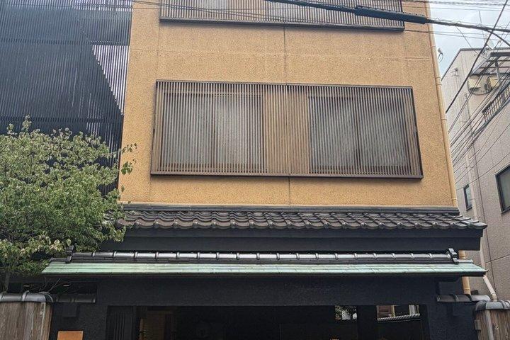 One Hour Geisha Show in Tokyo