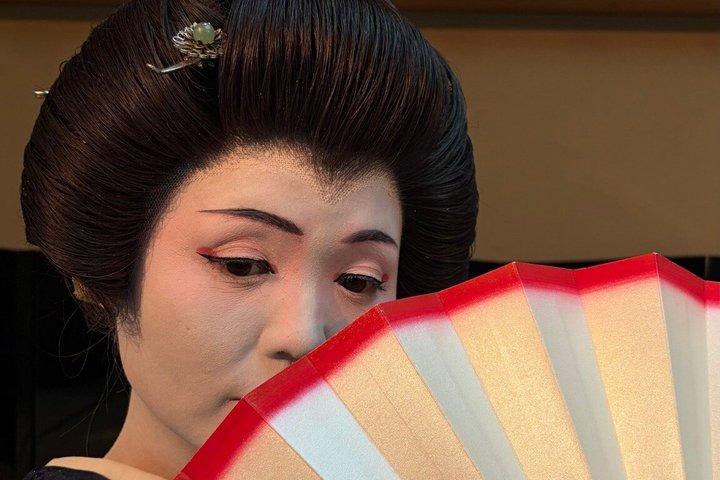 One Hour Geisha Show in Tokyo
