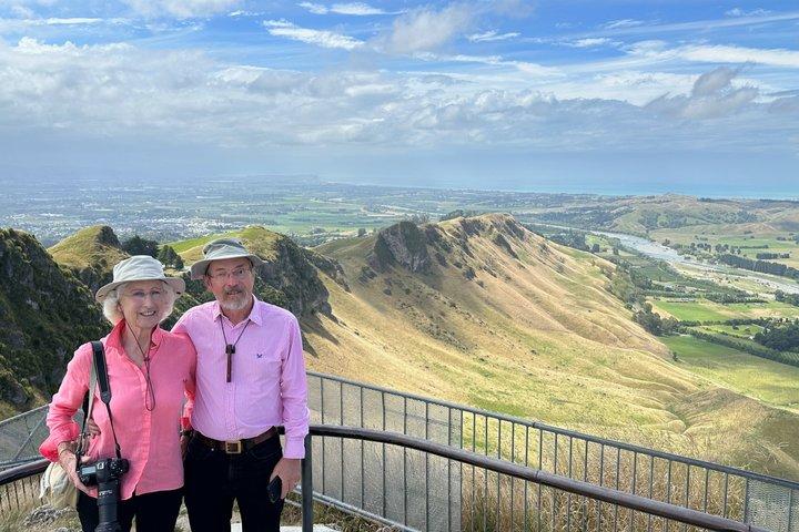 Hawke’s Bay Luxury Wine Tour for Two with Winery Lunch