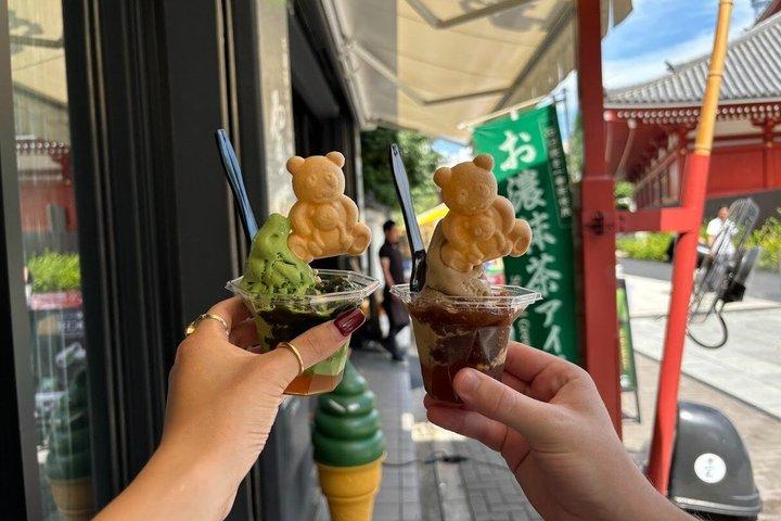 浅草での歴史散策とストリートフード＆スイーツ