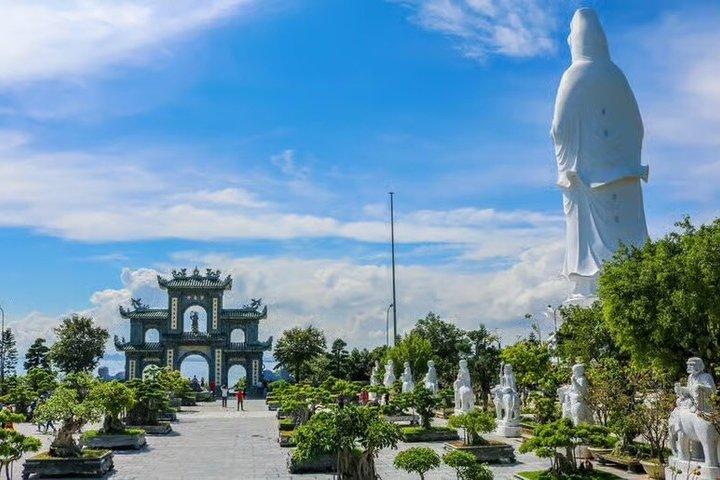 プライベート ダナン リンウン寺文化博物館とハン市場