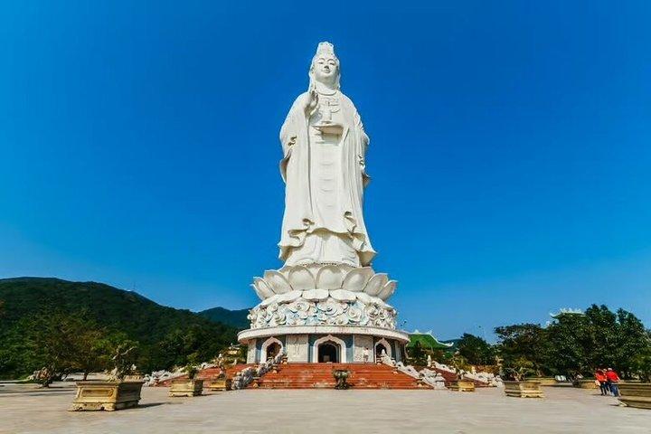 プライベート ダナン リンウン寺文化博物館とハン市場