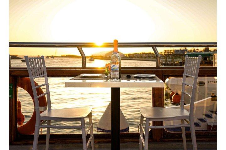 Jack Sparrow Dhow Dinner Cruise mit Buffet
