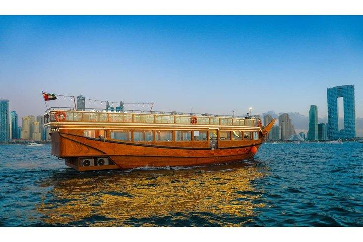 Jack Sparrow Dhow Dinner Cruise mit Buffet