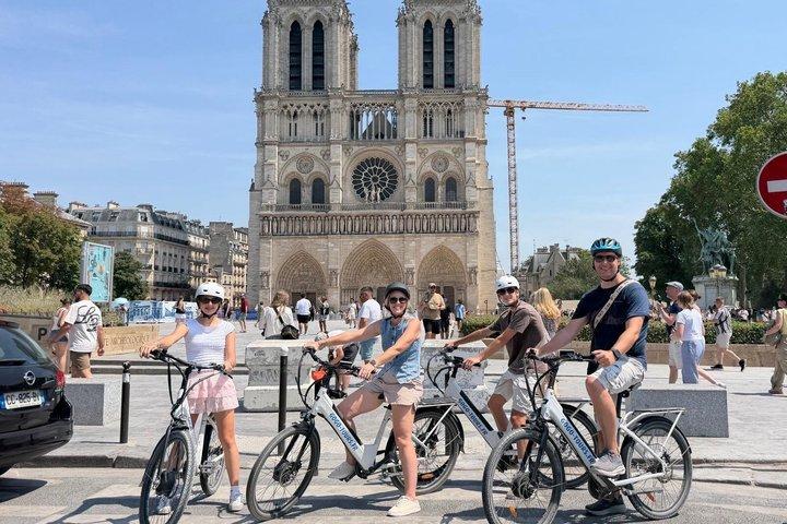 Paris: Highlights der Kleingruppe E-Bike Führung