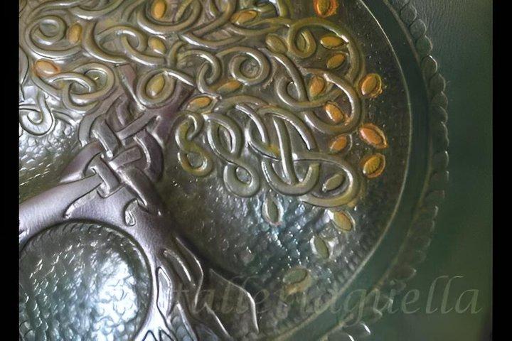Artistic Leathers and Repoussé in Spain