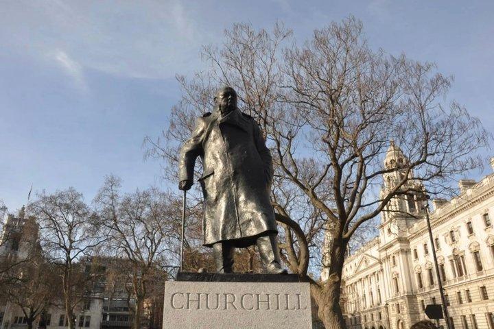 Small Group WWII Tour with Optional Churchill War Room Entry