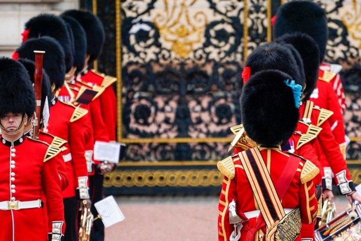 Privat tur i Buckingham Palace og vagtskifte