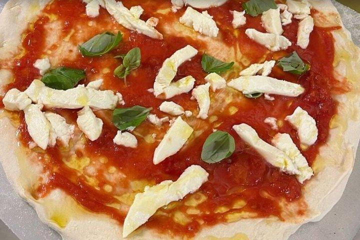 モンツァでのピザとティラミスの料理教室(ワインテイスティング付き)