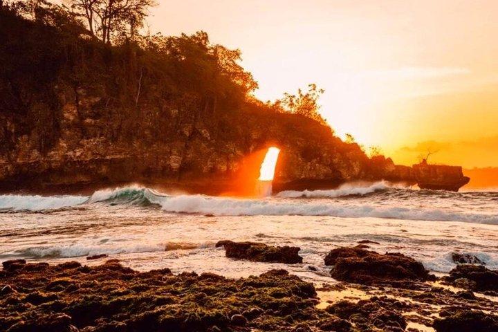 Nusa Penida: Private Car Hire with Driver