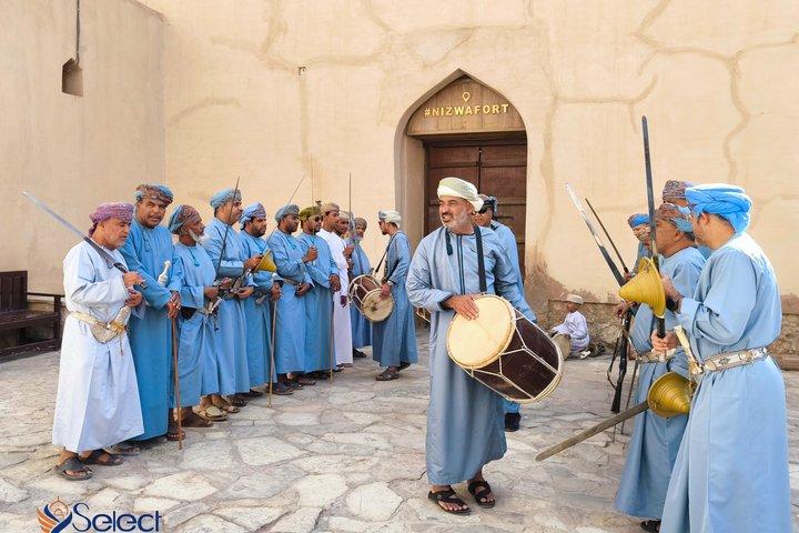 Tour privado de Nizwa y Al Hamra desde Muscat