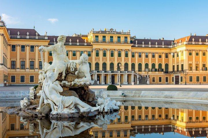Vienna by Night – Private Evening Sightseeing Shore Tour