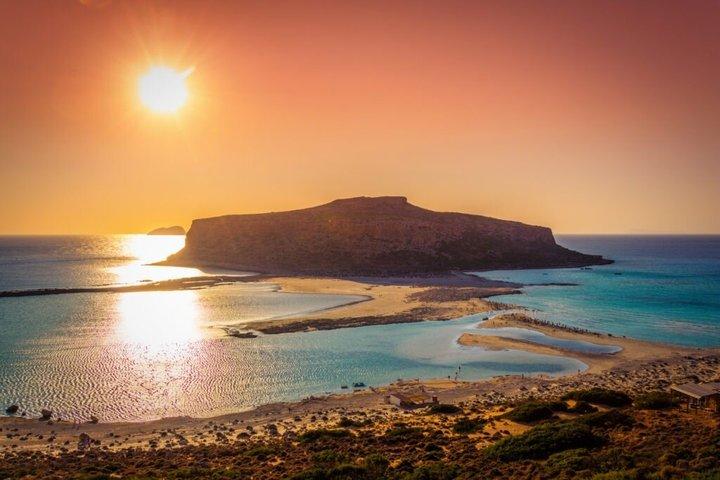 Gramvousa Island and Balos Lagoon Full Day Tour from Chania