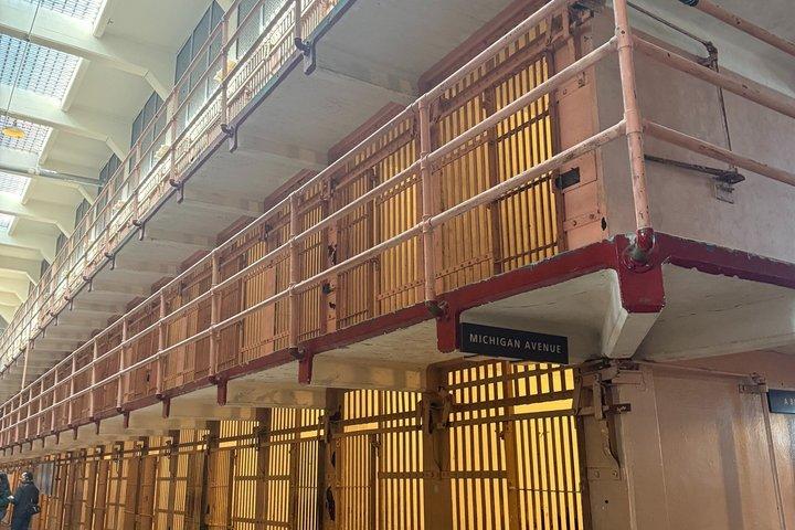 Tour Interna do Alcatraz com Ferry, Áudio Gratuito e Opção Noturna