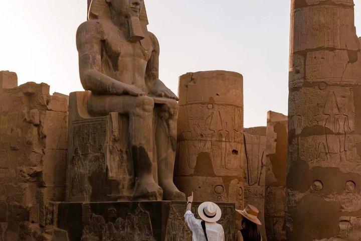 ルクソールからアスワンおよびアブ・シンベルへの4日間3泊ナイルクルーズ