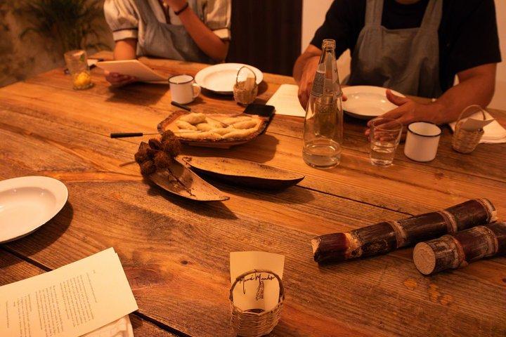 Santo Domingo Hands-on Afro-Taino Kookles en Diner